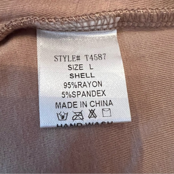 ✨FLASH SALE NWT Fashion Nova Anything But Square Tank - Picture 9 of 9